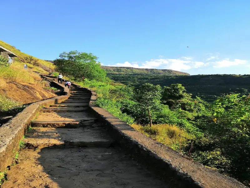 Navi Mumbai to Maval Cab